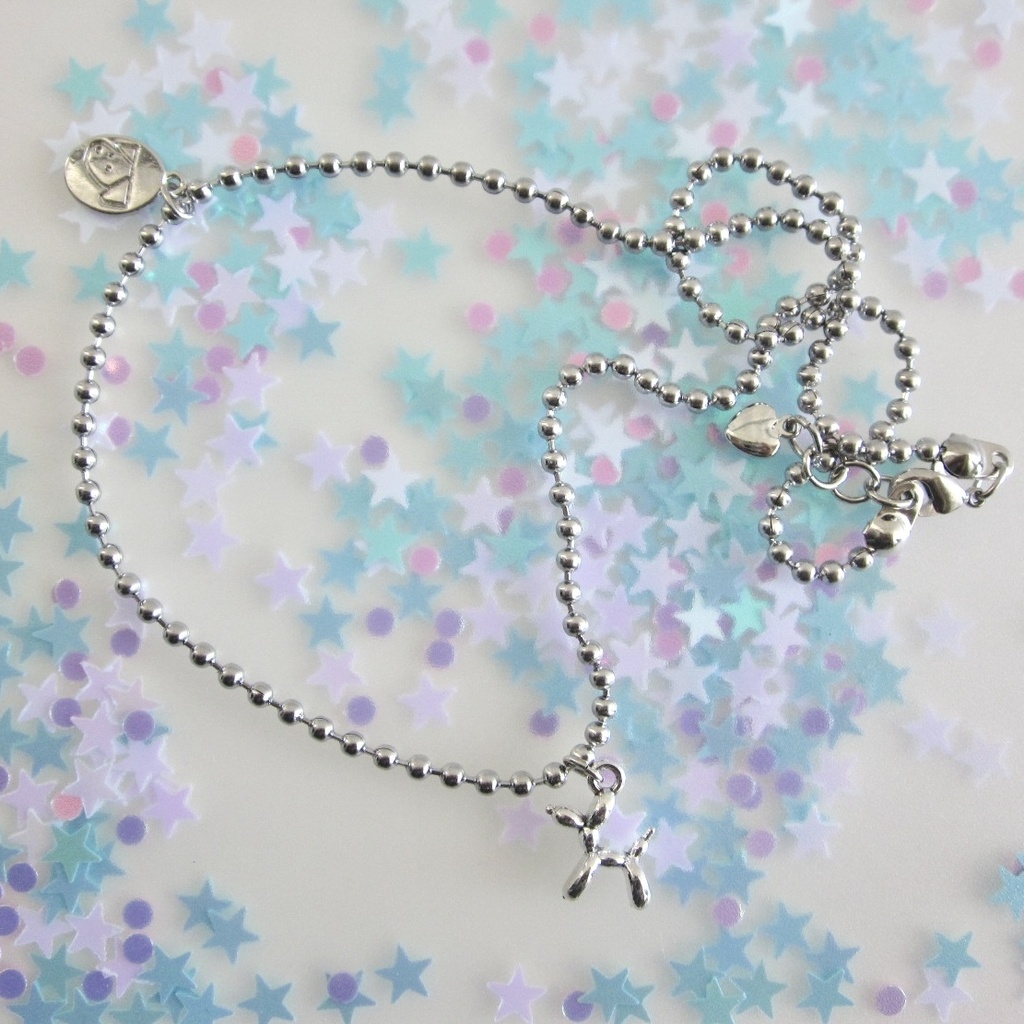 baby balloon dog necklace