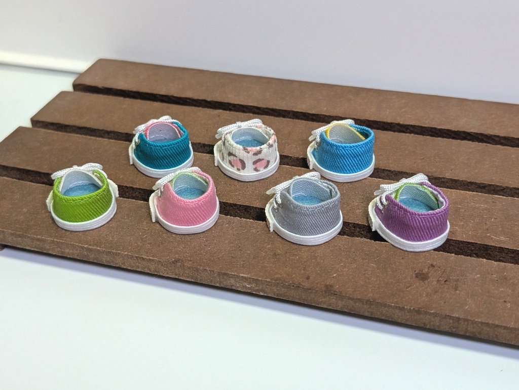 スニーカー(12cmサイズ)