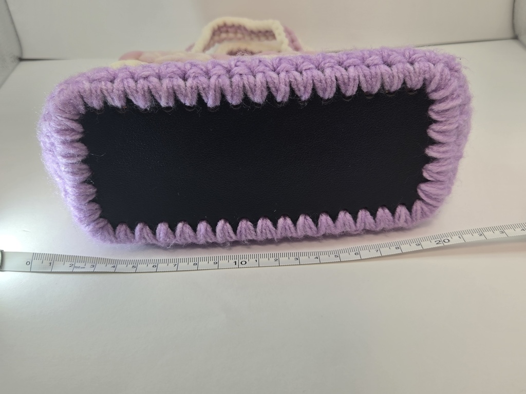 ストロベリーホイップ手提げバッグ