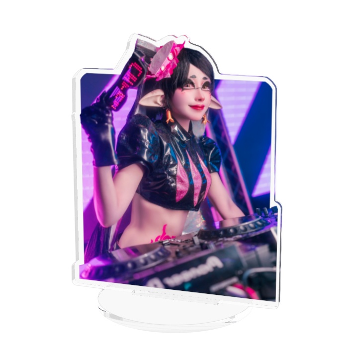 Callie / アオリ - Acrylic display stand