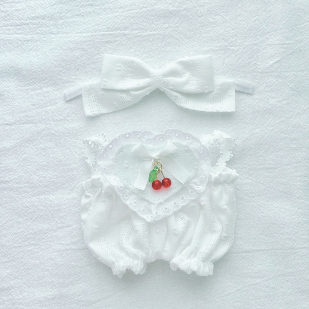 heart salopette -lace-