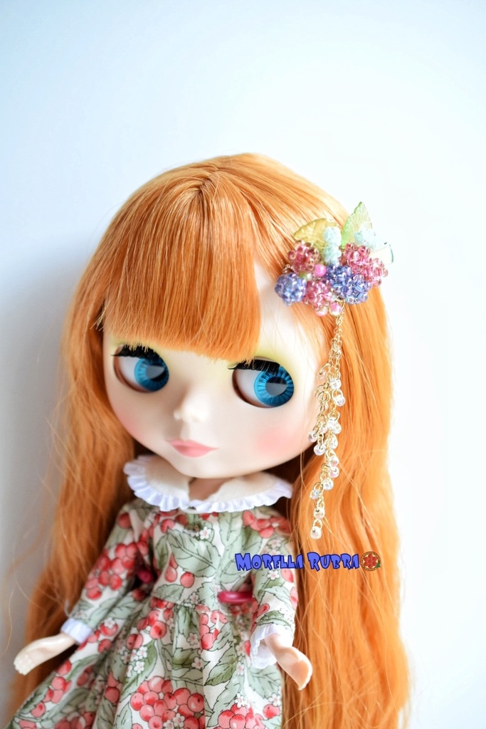 蕾のヘアクリップ