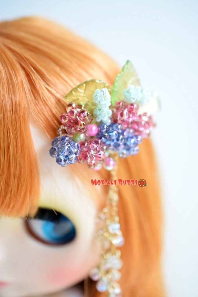 蕾のヘアクリップ