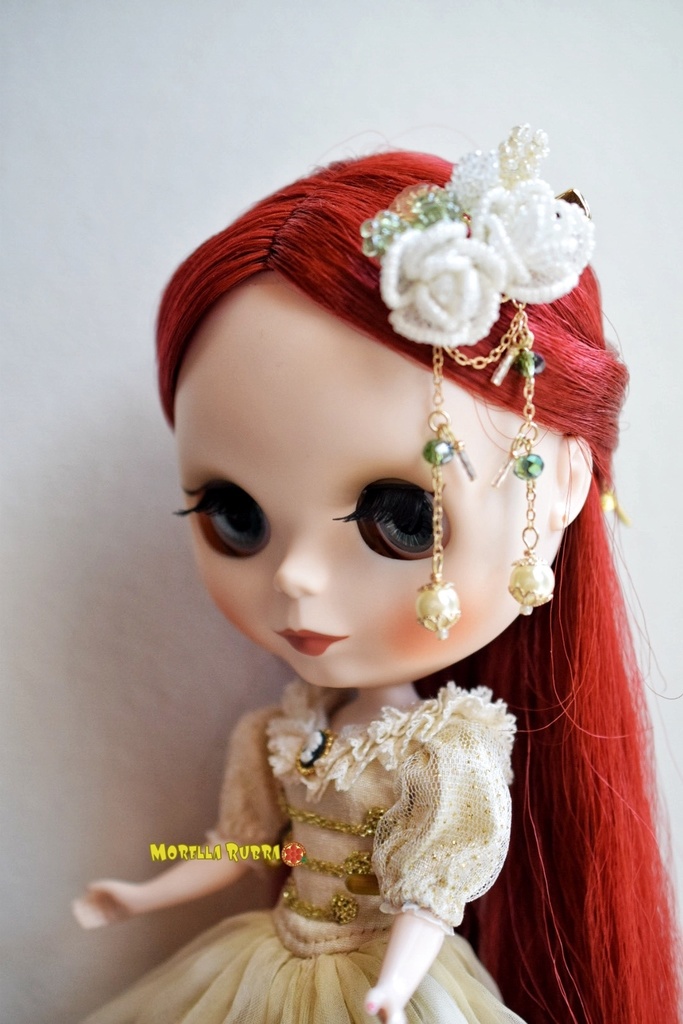 白薔薇のヘアクリップ