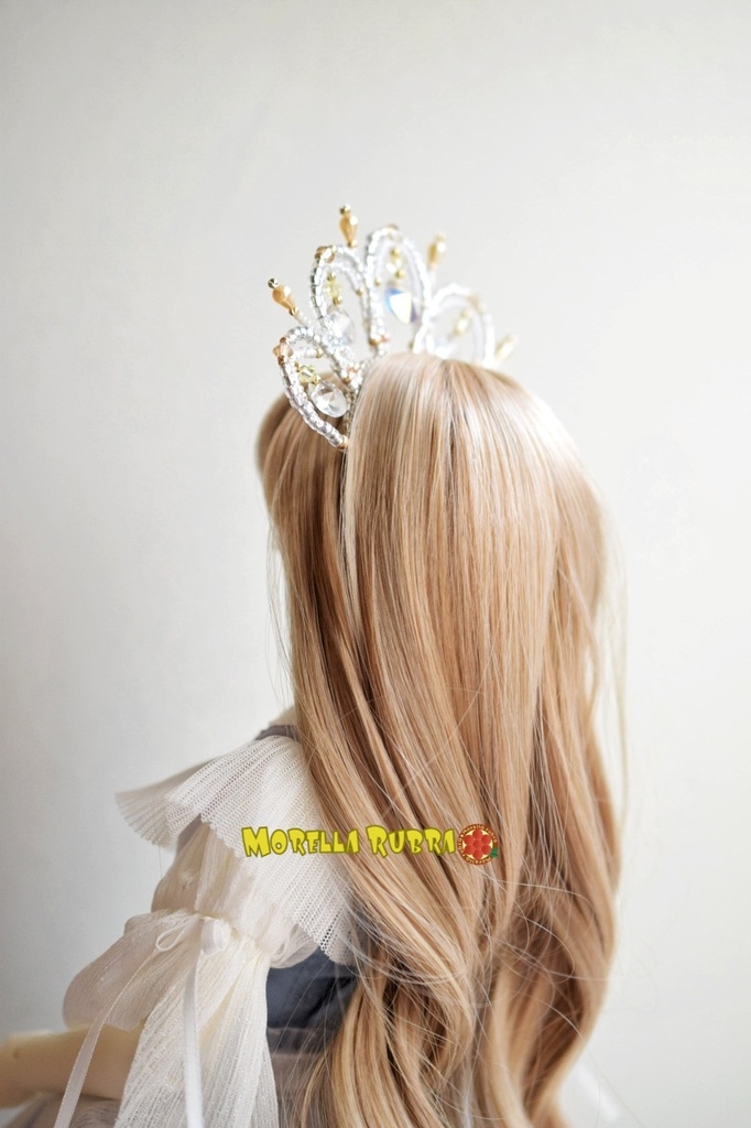 クリスタルのティアラ