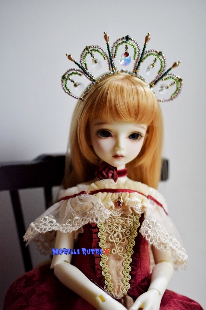 クリスタルのティアラ(紫系)