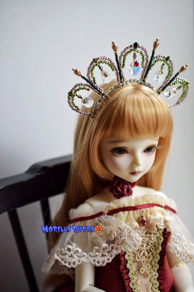 クリスタルのティアラ(紫系)