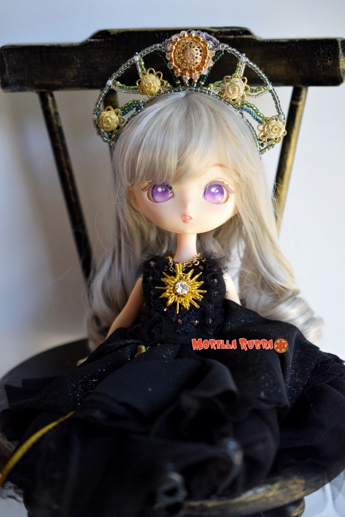 薔薇のココシニク風ティアラ