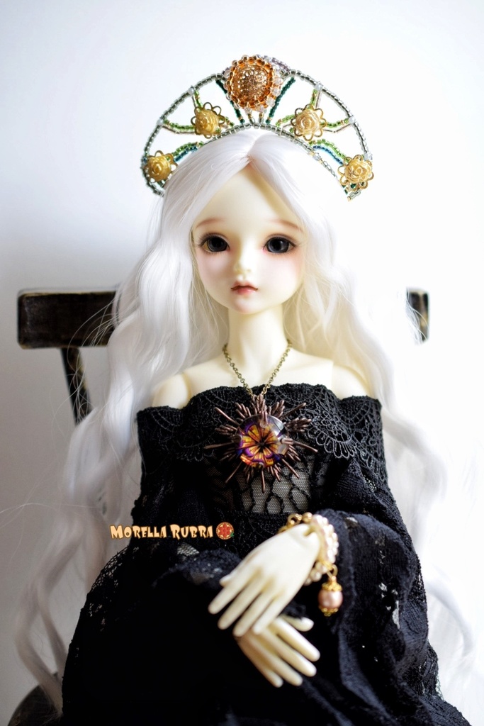 薔薇のココシニク風ティアラ