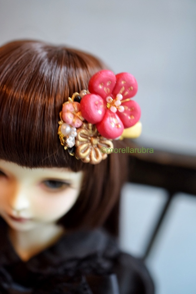 梅のヘアクリップ(赤)