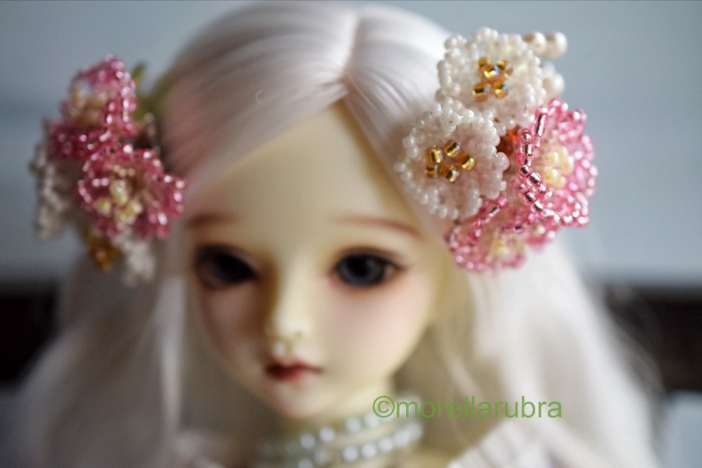 小花のヘアクリップ(2個セット)