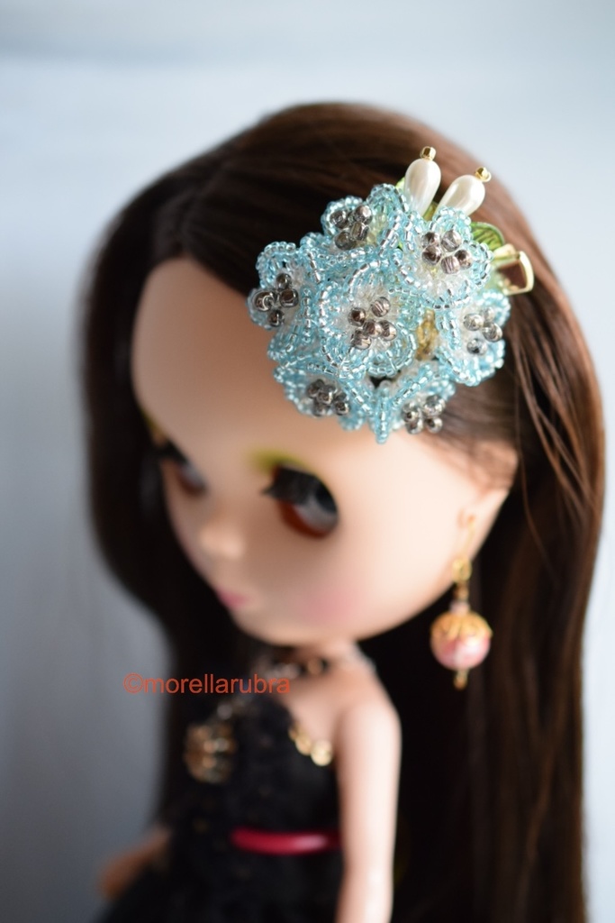 ネモフィラのヘアクリップ