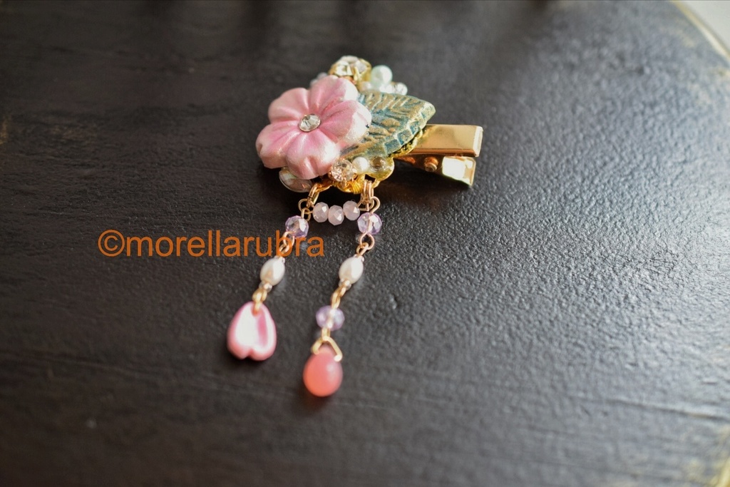 桜のヘアクリップ(樹脂粘土)