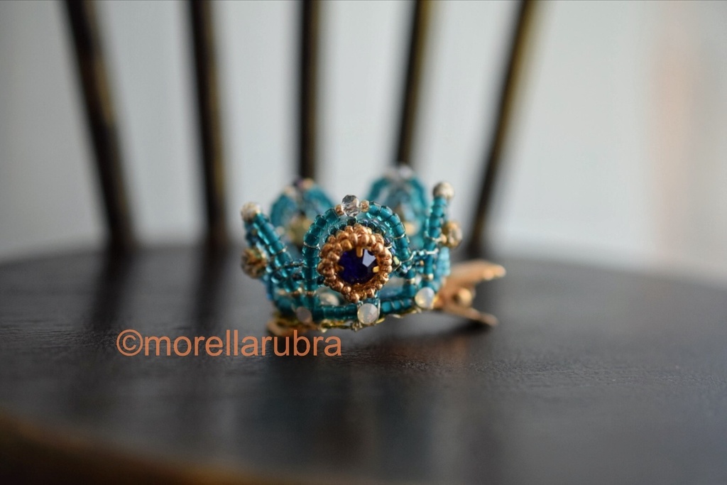 クラウン(ブルー・ヘアクリップ付き)