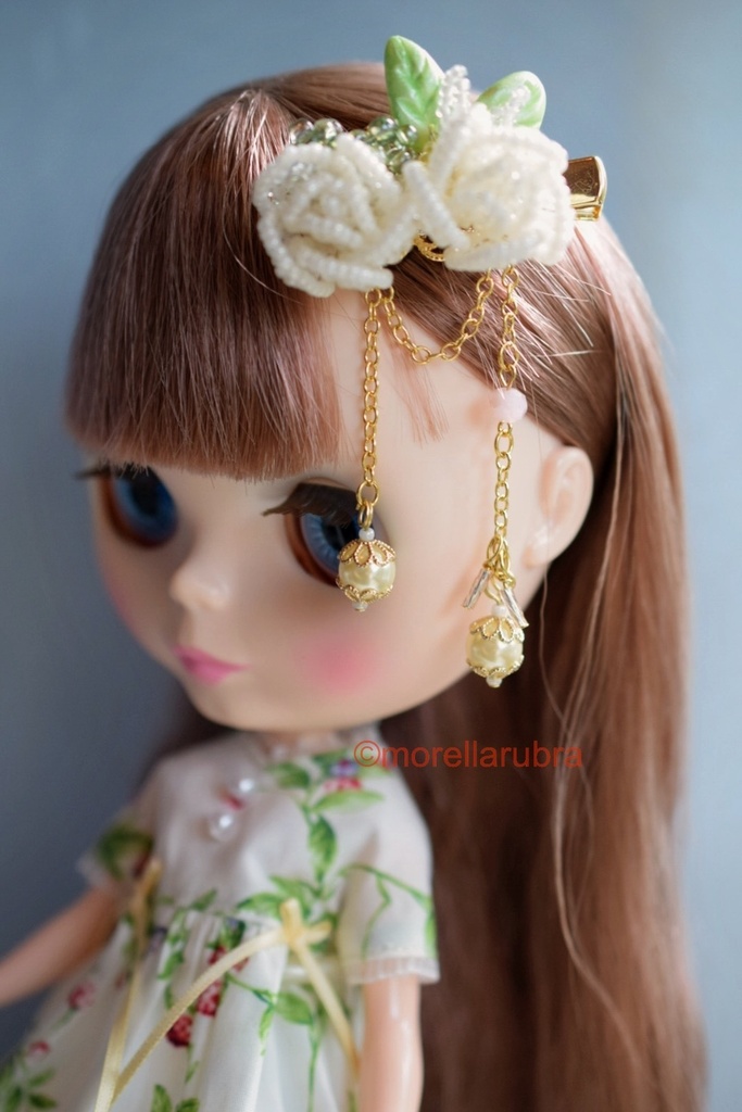 白薔薇の髪飾り(ヘアクリップ)