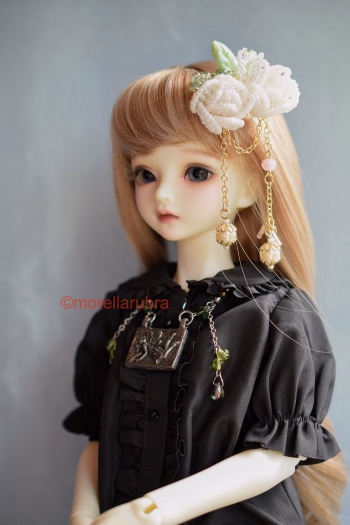 白薔薇の髪飾り(ヘアクリップ)