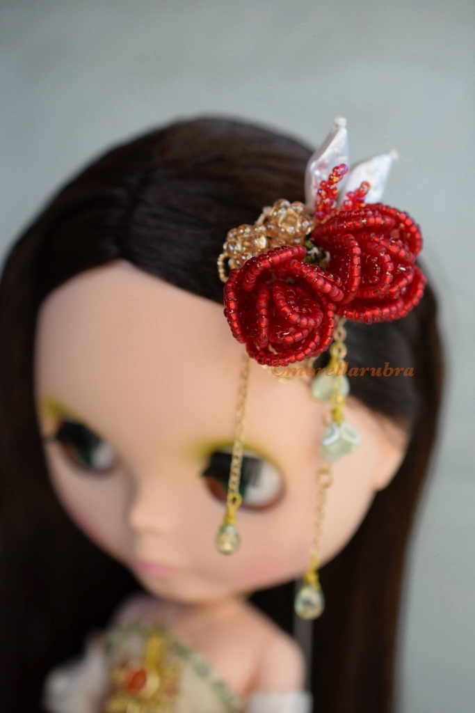 赤薔薇のヘアクリップ