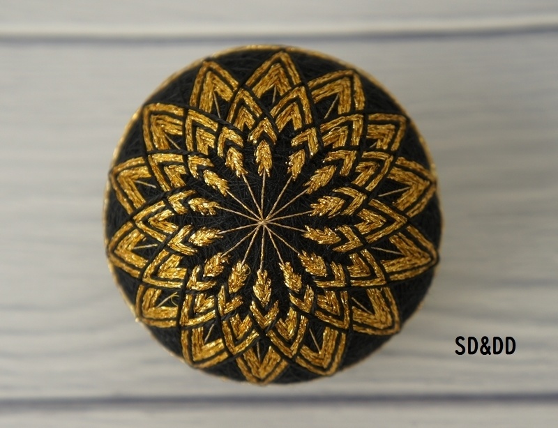 SD&DD、MSD&MDD用手まり◆二つ菊◆黒×金