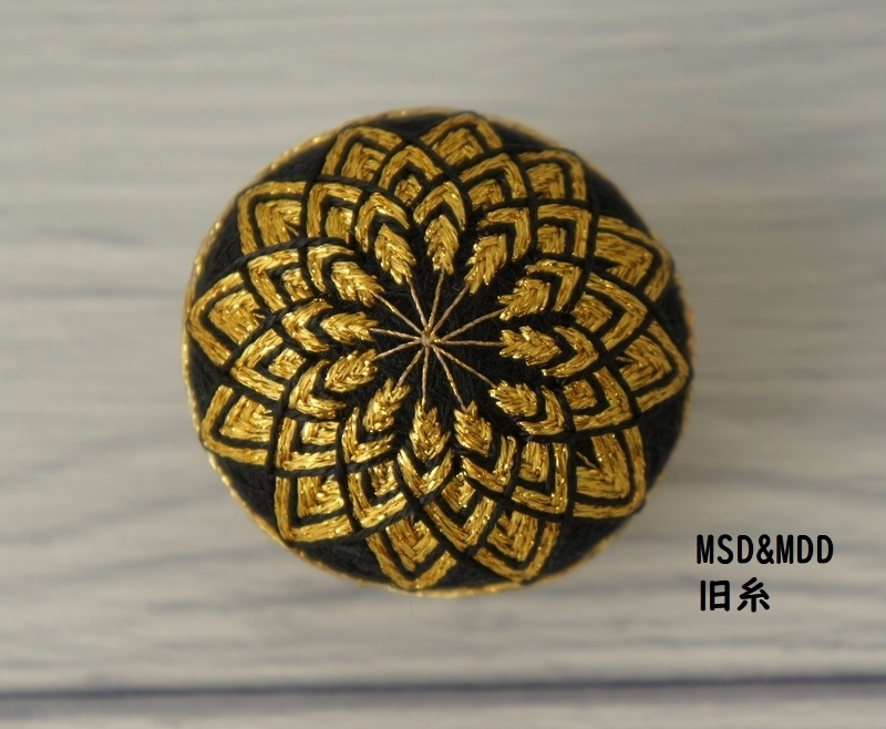 SD&DD、MSD&MDD用手まり◆二つ菊◆黒×金