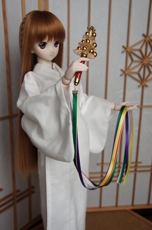 SD&DD、13少年用神楽鈴