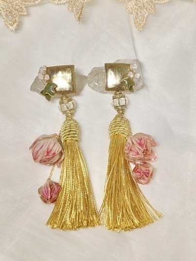 twst フェアリーガラ レオナモチーフピアス・イヤリング