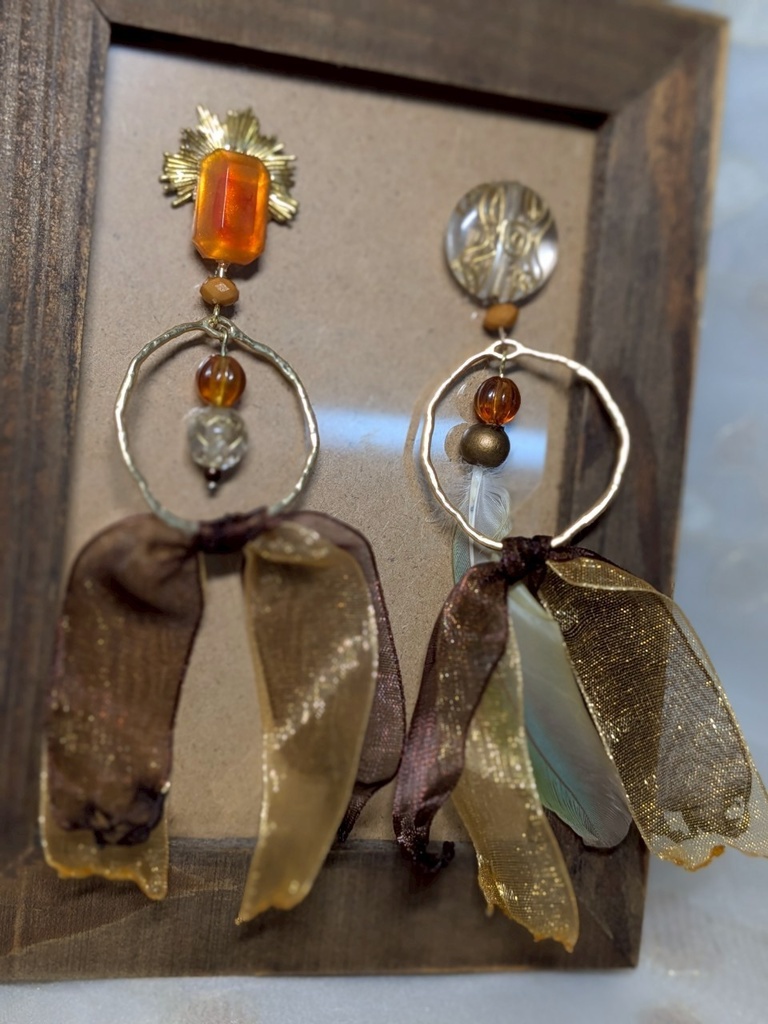 twst サバナクロー モチーフピアス・イヤリング