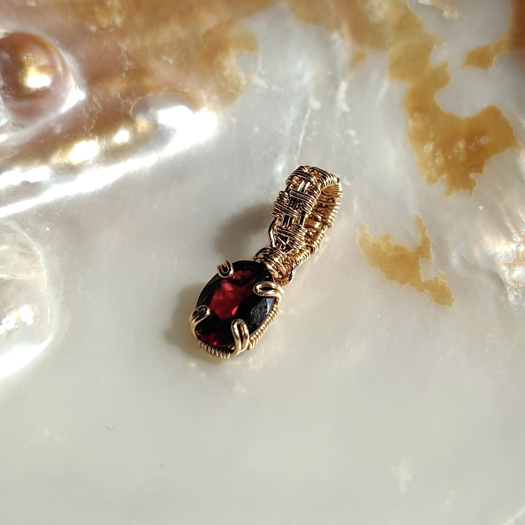 ワイヤーアクセサリー(ネックレス)【鬼灯、加々知】