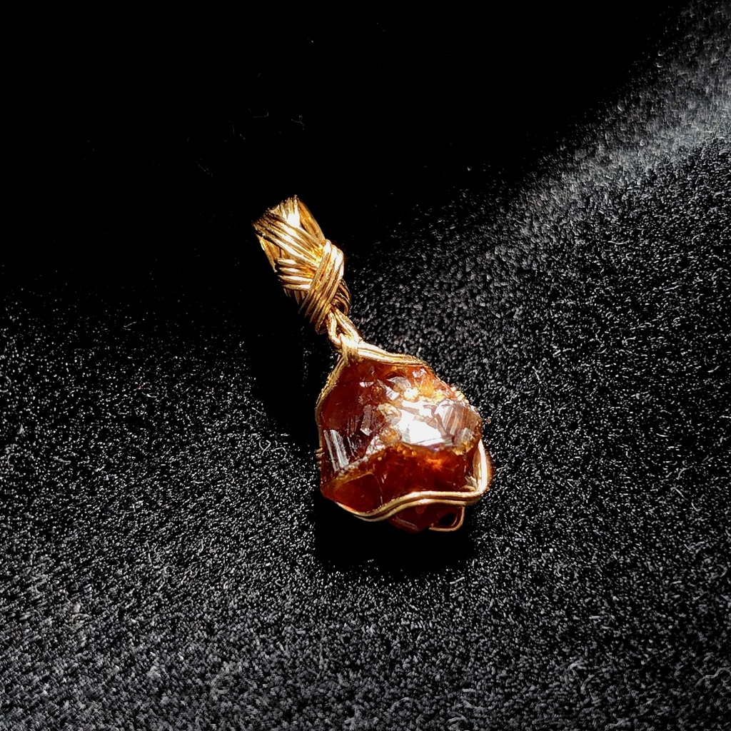 ワイヤーアクセサリー(ネックレス)【鬼灯、加々知】