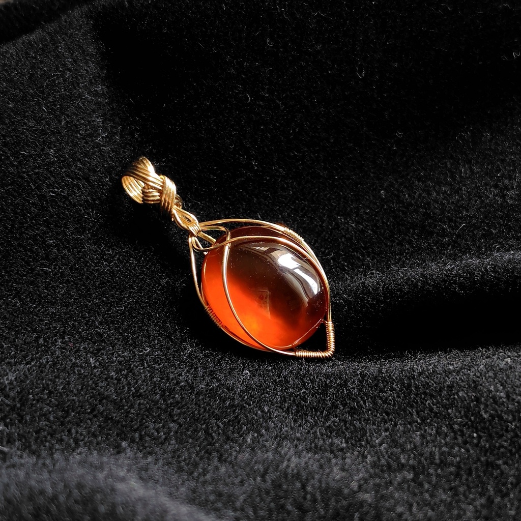 ワイヤーアクセサリー(ネックレス)【鬼灯、加々知】