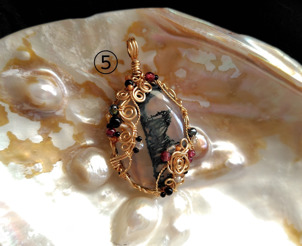 ワイヤーアクセサリー(ネックレス)【鬼灯、加々知】