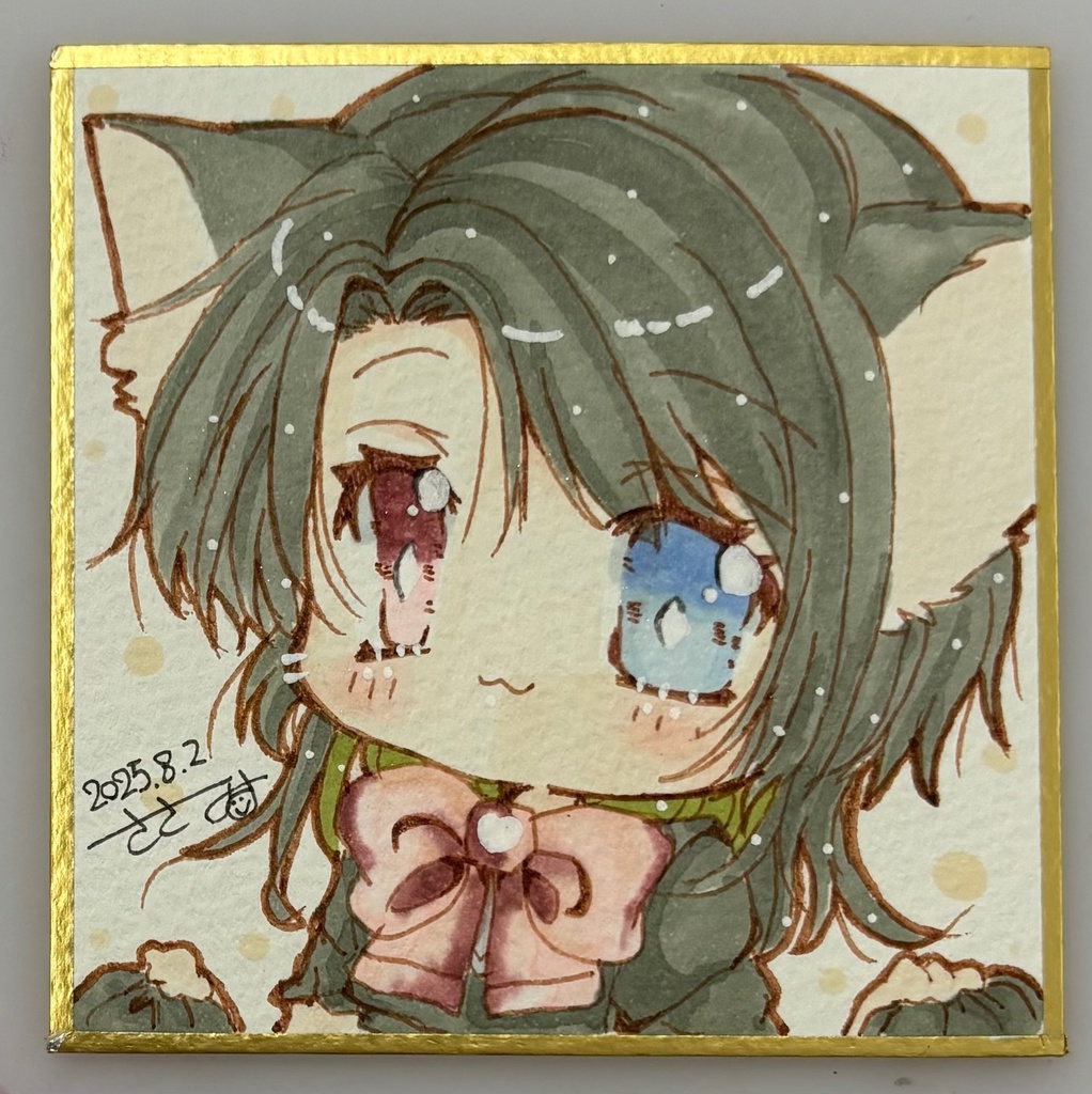 オッドアイにゃんこ