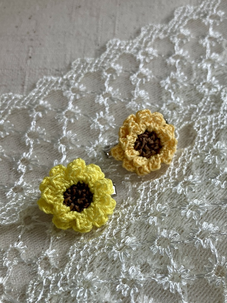 【展示品】ひまわりミニミニブローチ