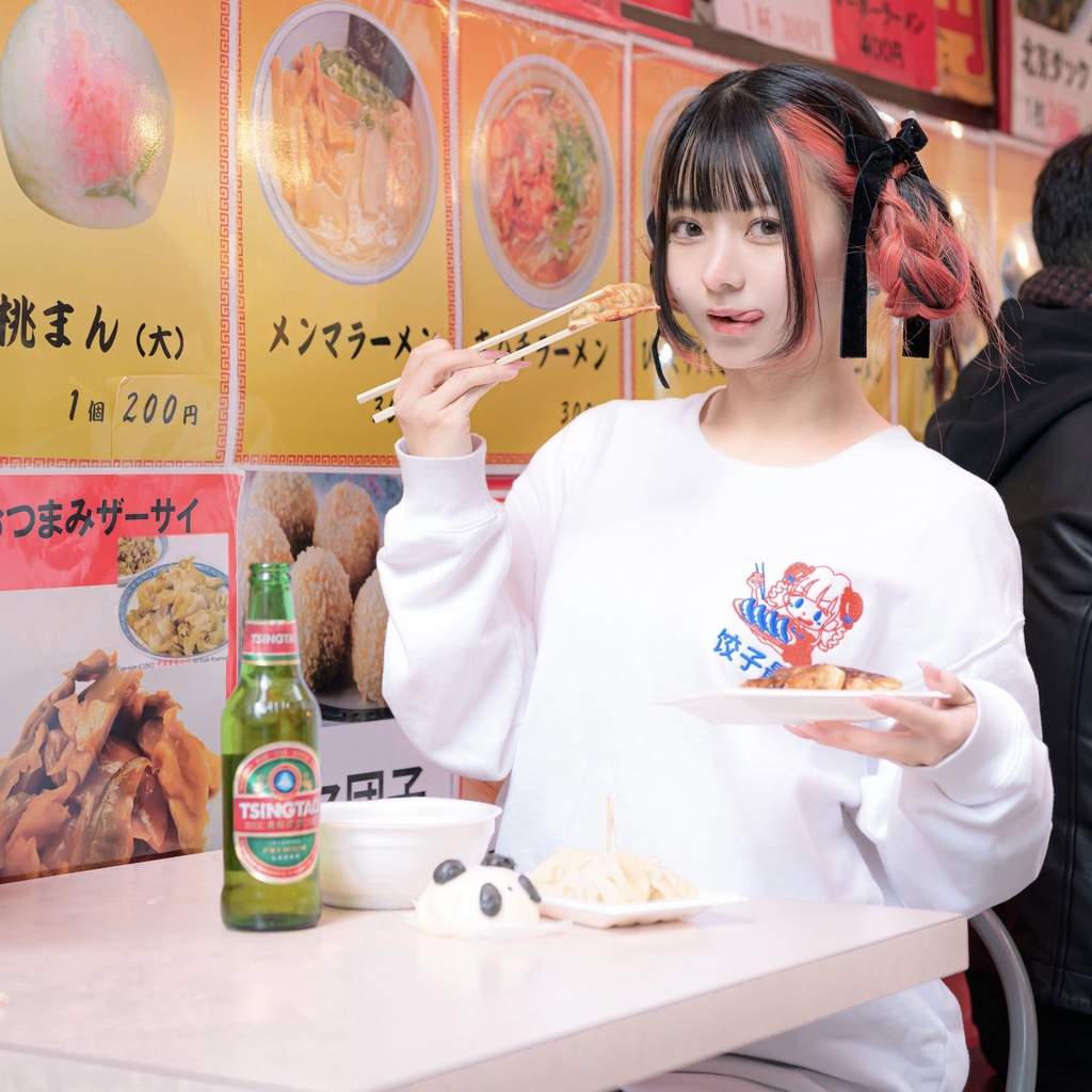 【在庫販売】🥟餃子最強スウェット🥟