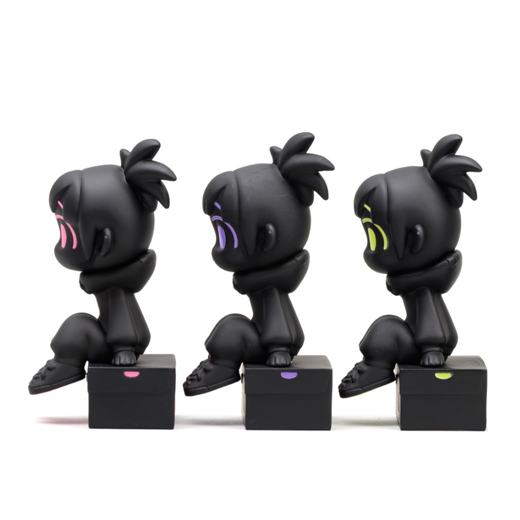 Sit Gal KICKちゃん(PiXEL BLACKシリーズ) ソフビ