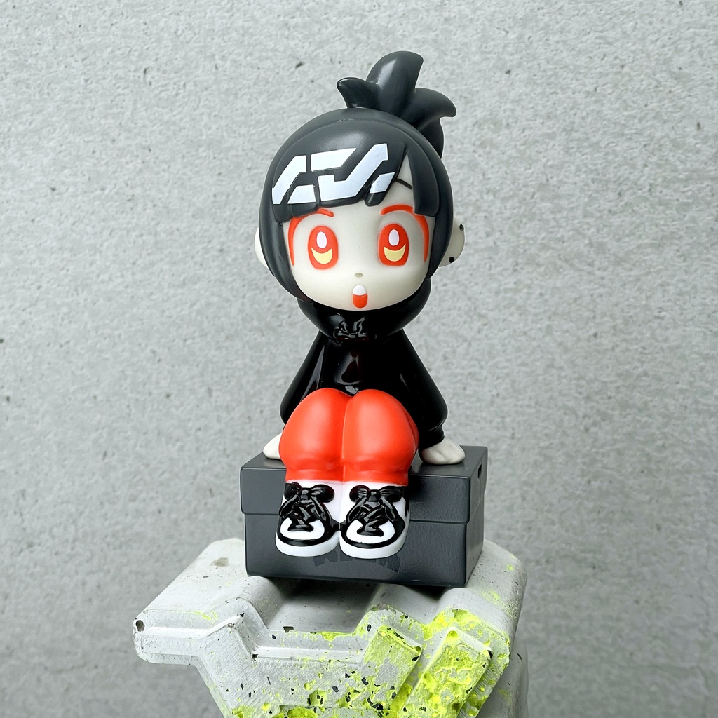 Sit Gal KICKちゃん（中央町戦術工芸カラー） ソフビ