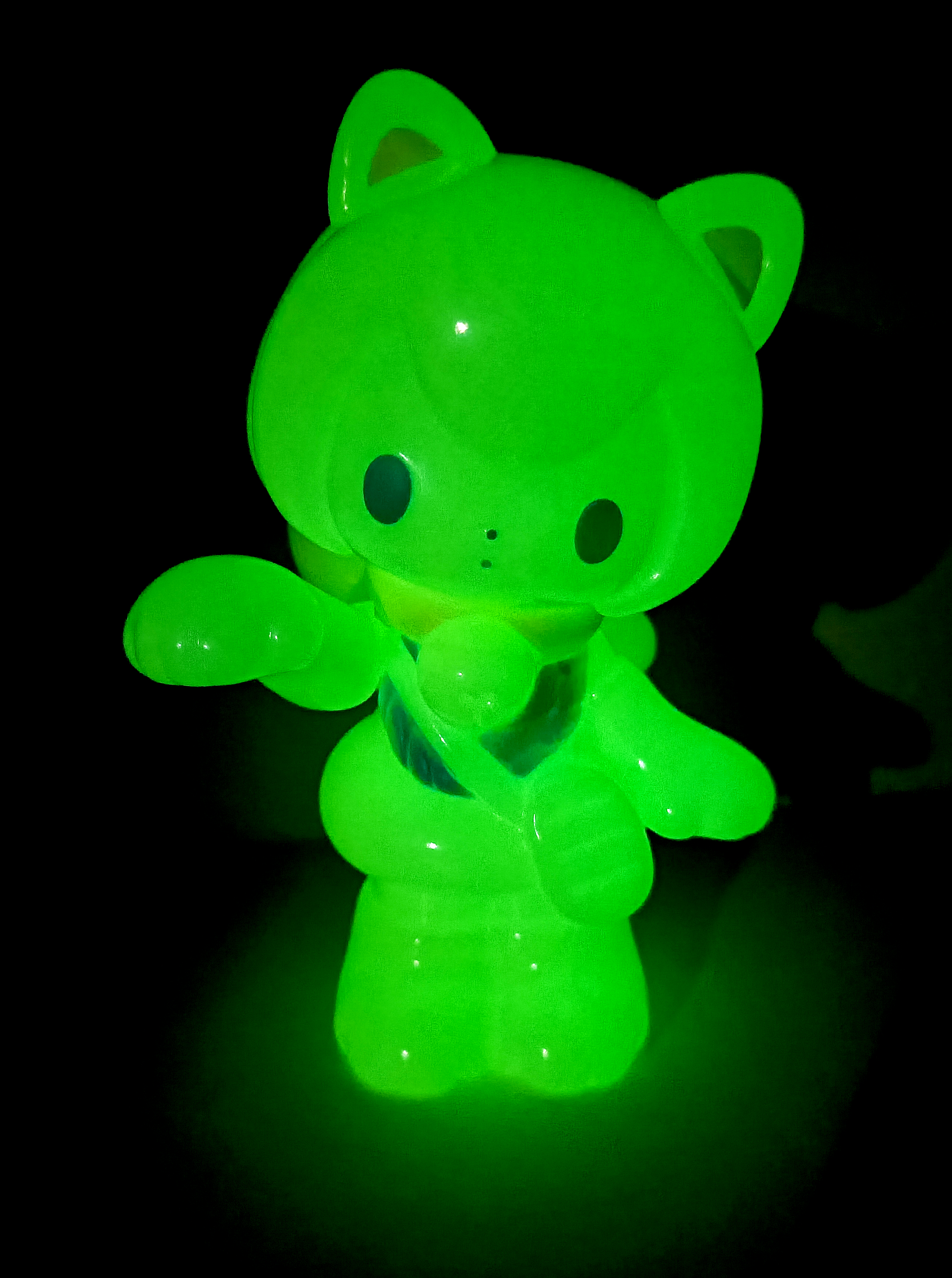 かわいいおきものまねきねこ「蓄光」 - DEATHMENTAL - BOOTH