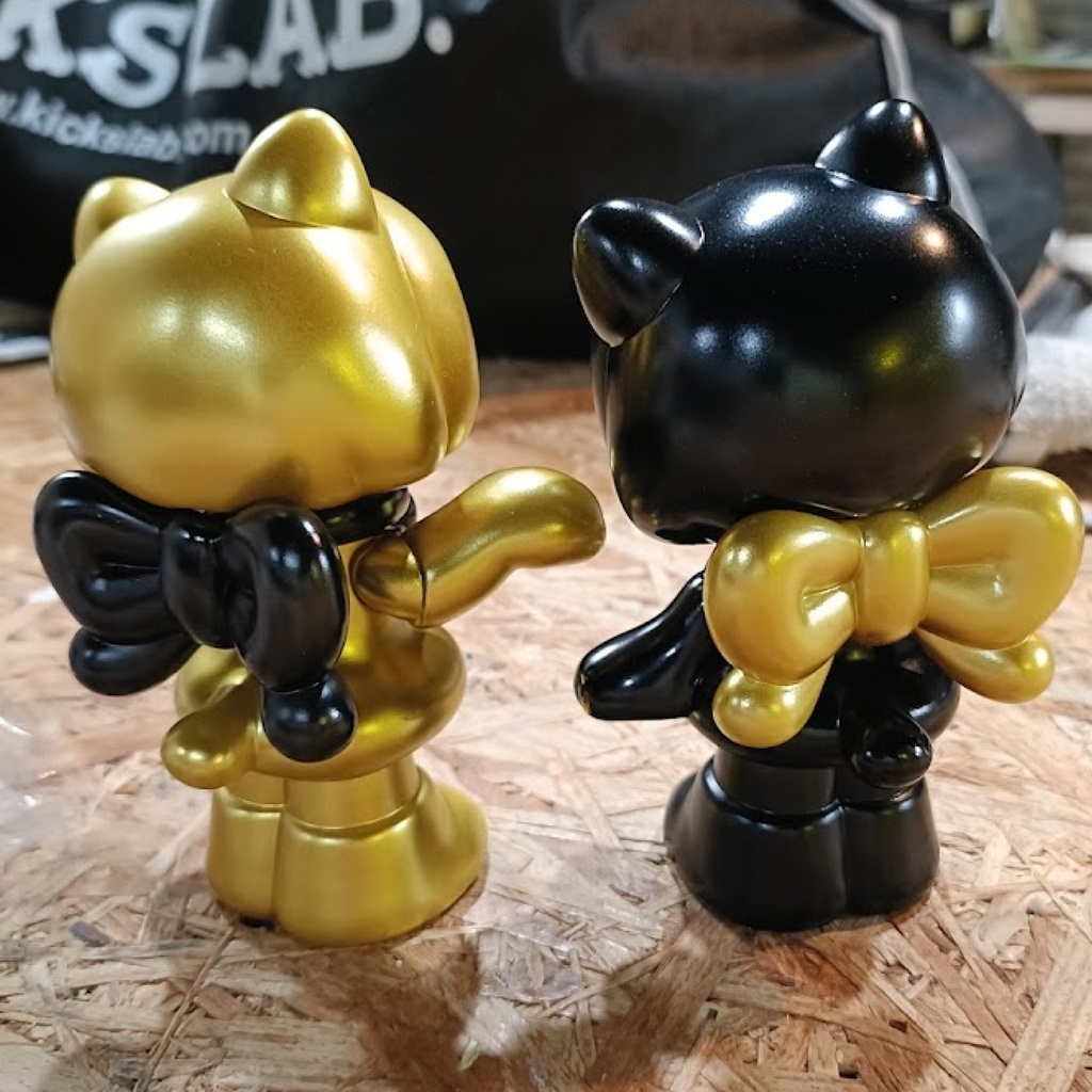 かわいいおきもの まねきねこ「黒金ツインズ」ソフビ