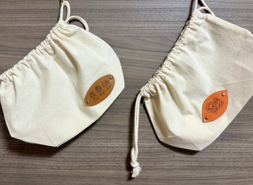 【非公式】レザータグのお弁当用巾着 ろふまる/ばるつたうん