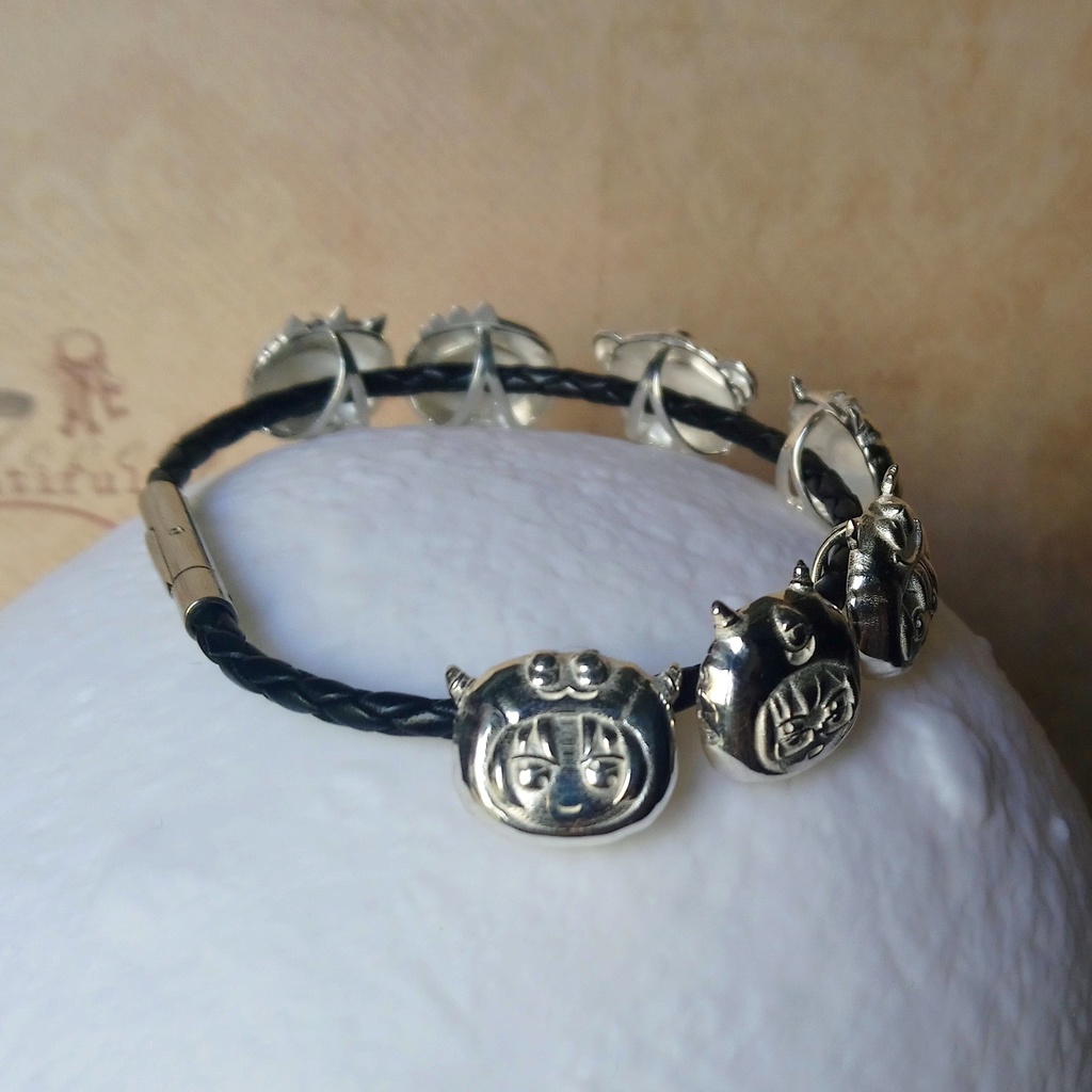 アイナナモン シルバーチャーム