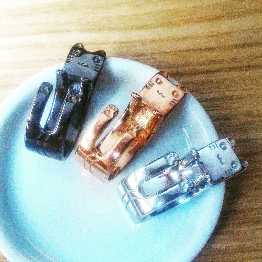 癒し系抱きしめる猫シルバーリング