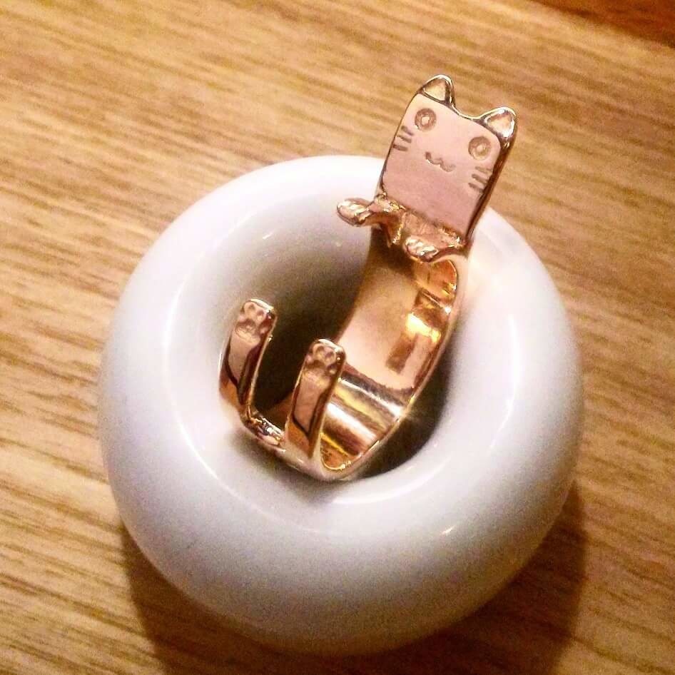 癒し系抱きしめる猫シルバーリング