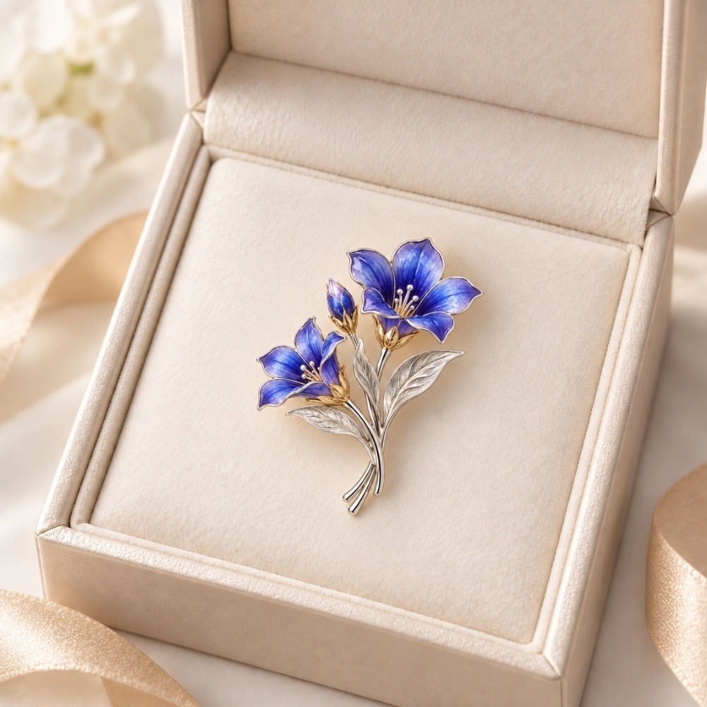 リンドウの花束ブローチ|青紫の七宝焼とシルバーの上品な輝き