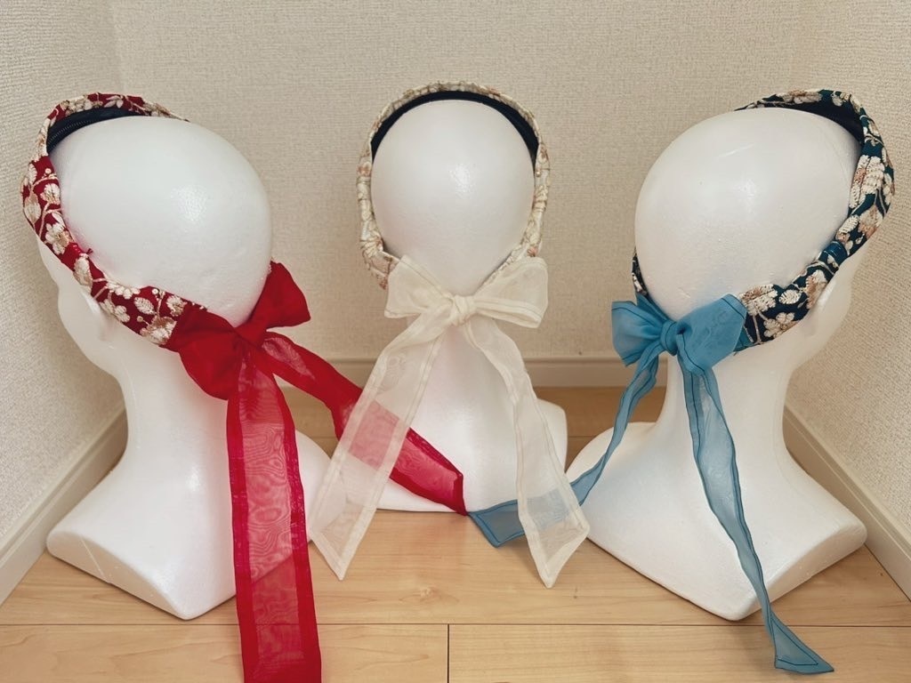 刺繍リボンのカチューシャ