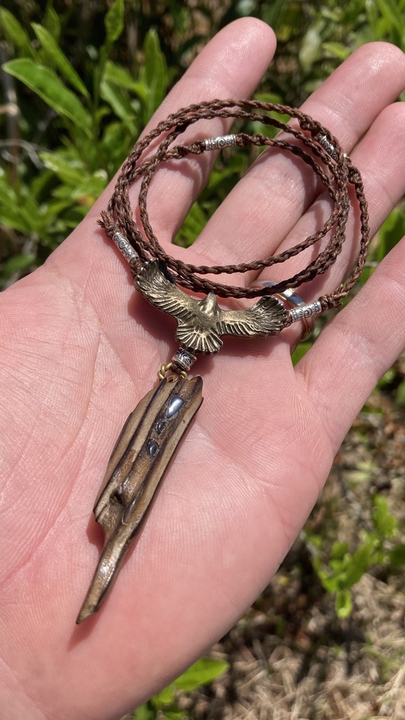 《風の爪》The Wind’s Claw — 精霊“シレア(Shirea)”の装身具