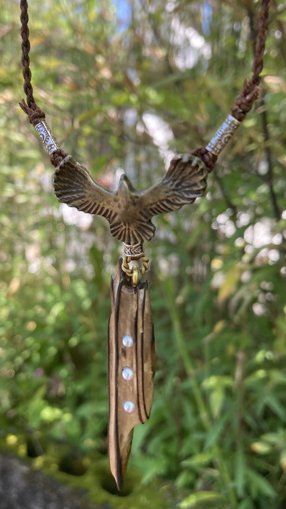 《風の爪》The Wind’s Claw — 精霊“シレア(Shirea)”の装身具