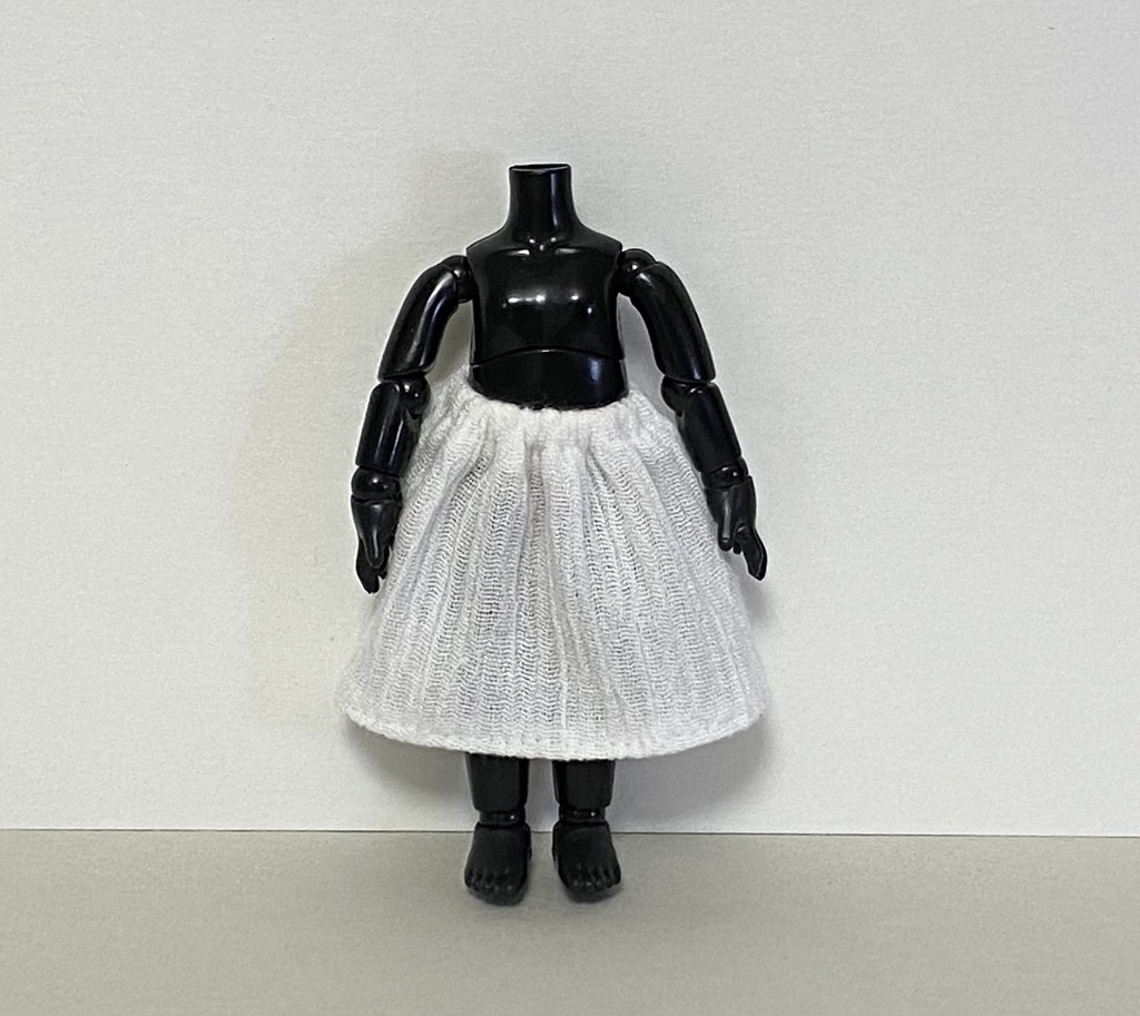 プリーツ風スカート