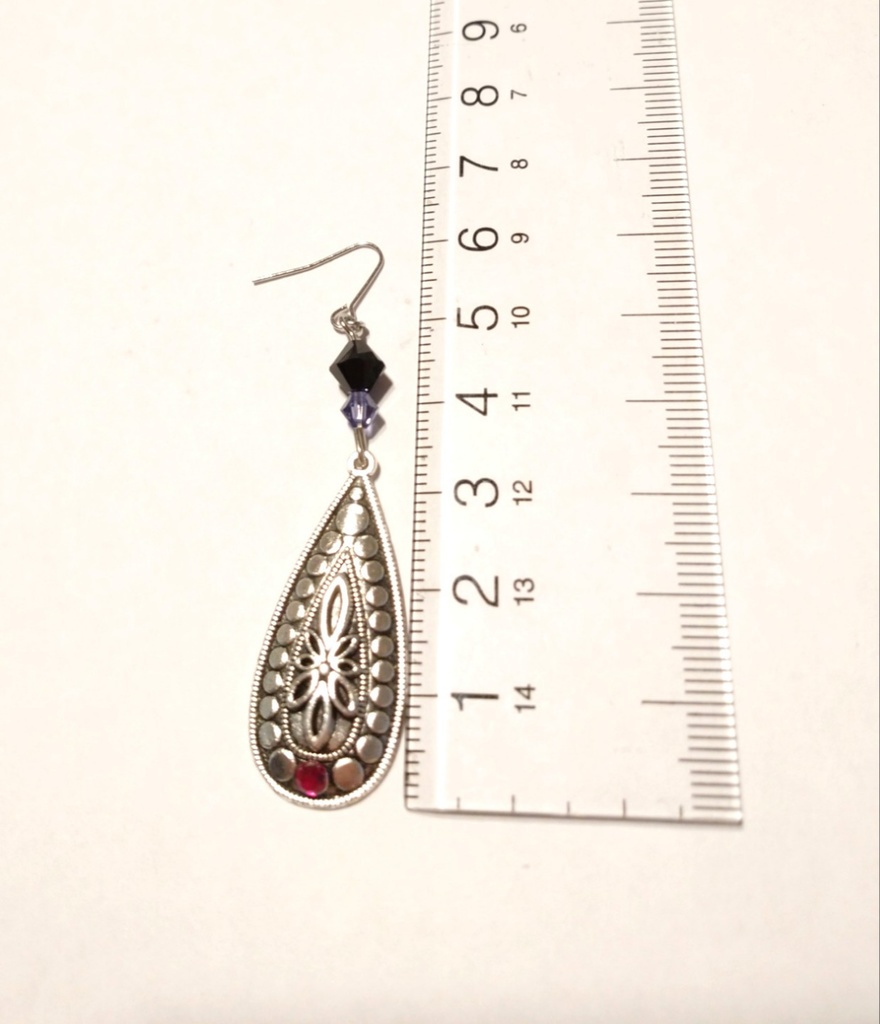 サムのイメージピアス