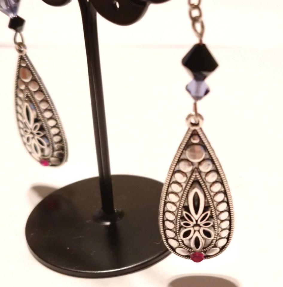 サムのイメージピアス