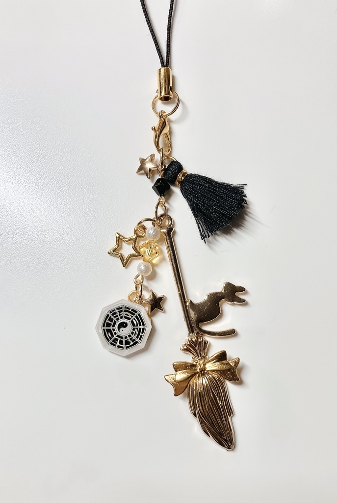 ⭐️霧雨魔理沙モチーフストラップ⭐️