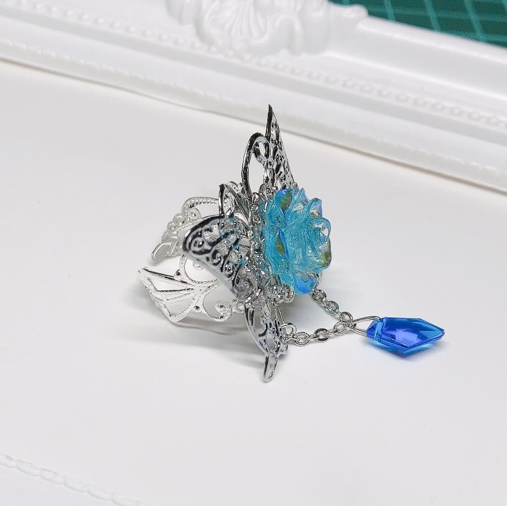 🦋オベロンモチーフリング🦋